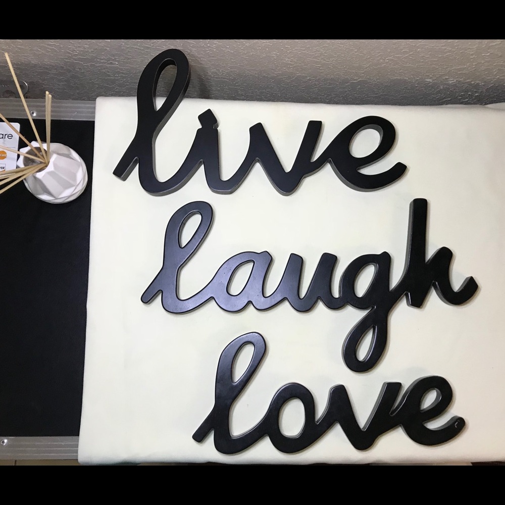 Live..Laugh..Love